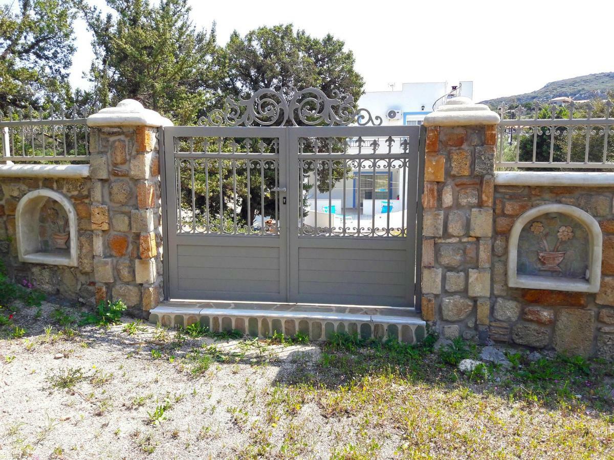 Elafonisos: Two Storey House On The Sea Front 外观 照片